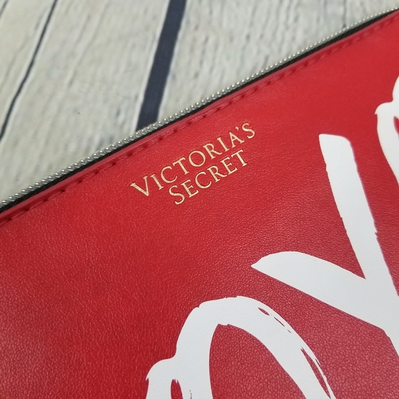 VICTORIA'S SECRET | zip wristlet makeup pouch - Picture 2 of 4